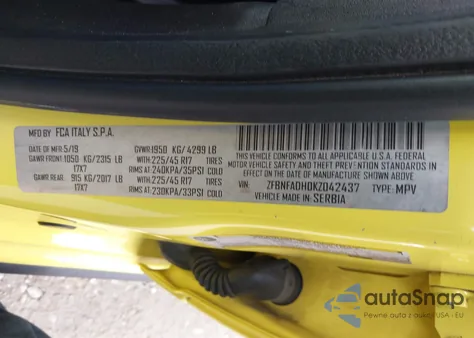 2019 Fiat 500L Trekking z USA, uszkodzony, nr VIN ZFBNFADH0KZ042437